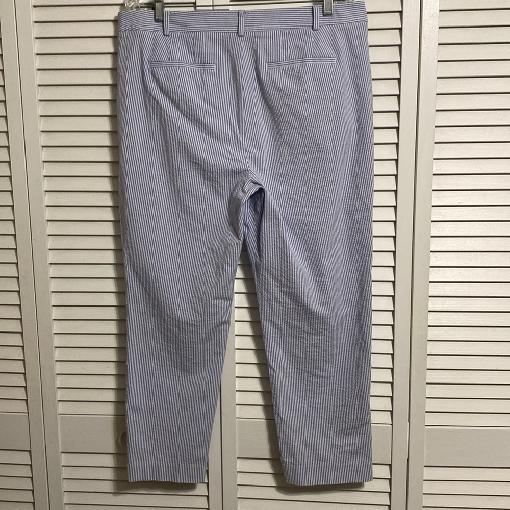 Talbots Seersucker Perfect Crop
Pants. - Picture 8 of 10